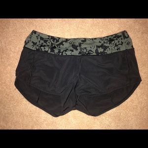 black and camo speed up shorts